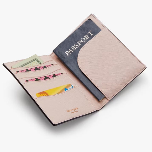 Passport Holder Kate Spadenull